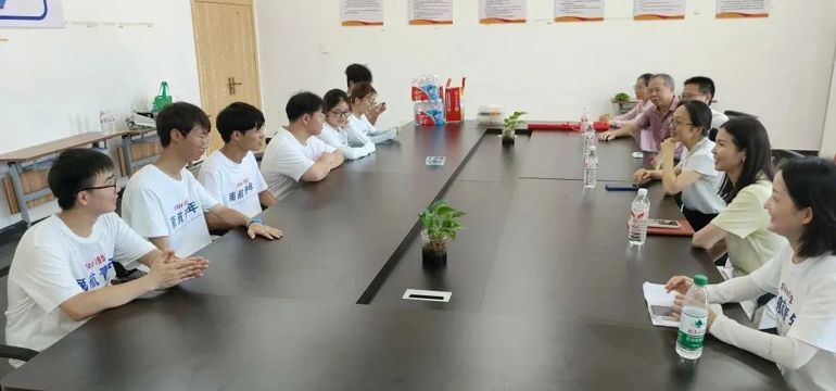学院党委书记江凡一行看望慰问学院"翔云筑梦"暑期社会实践活动师生